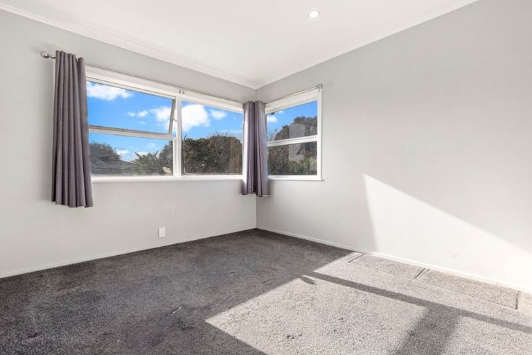 Photo of property in 26 Eddowes Street, Manurewa, Auckland, 2102