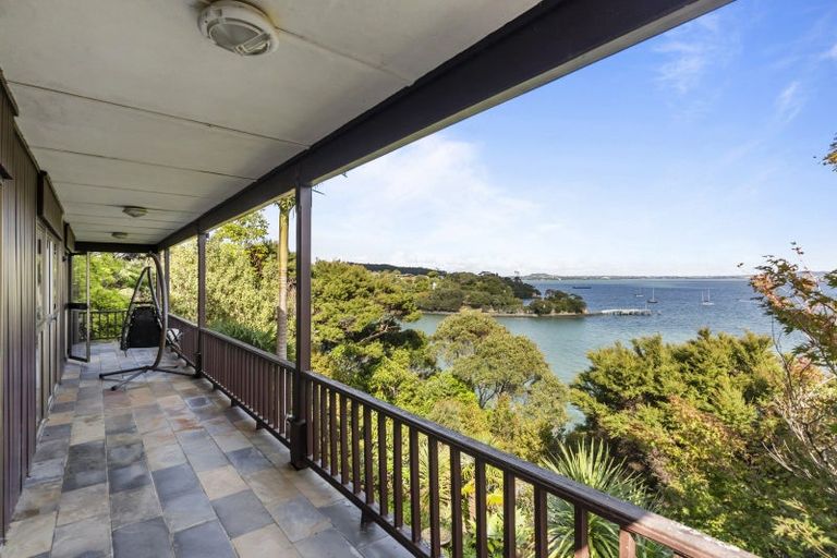 Photo of property in 16 Brigantine Drive, Beach Haven, Auckland, 0626