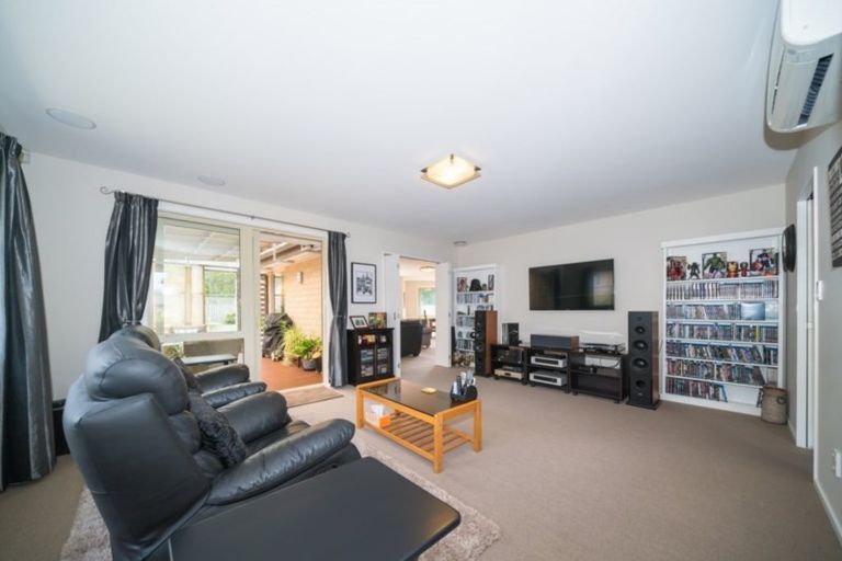 Photo of property in 24 Sandown Avenue, Himatangi Beach, Foxton, 4891