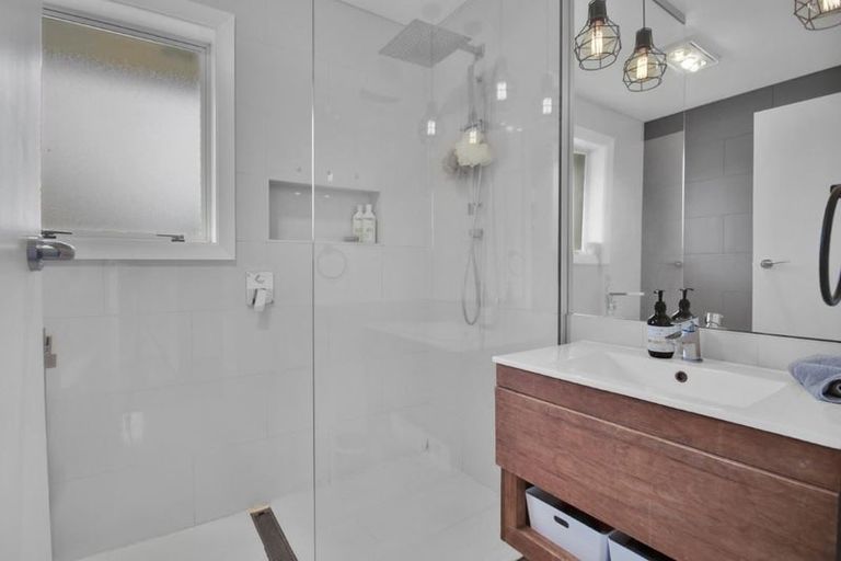 Photo of property in 29 Horton Place, Avondale, Christchurch, 8061