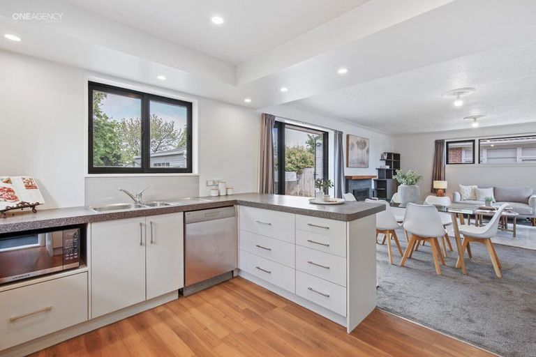 Photo of property in 16 Norah Street, Mairehau, Christchurch, 8013