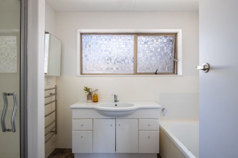 Photo of property in 180c Omata Road, Blagdon, New Plymouth, 4310