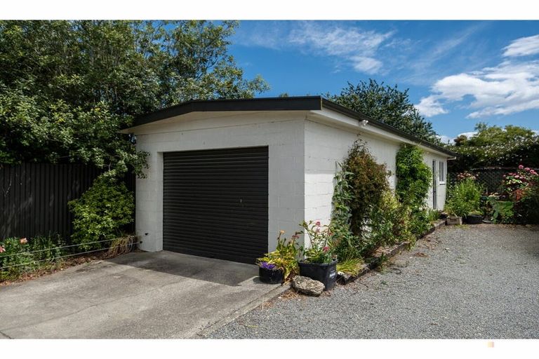 Photo of property in 76 Rhodes Street, Waimate, 7924