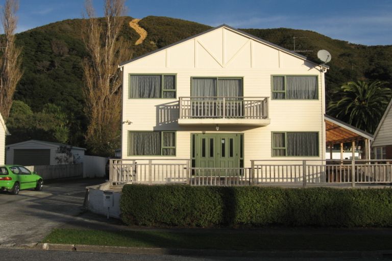 Photo of property in 20 Prouse Crescent, Naenae, Lower Hutt, 5011