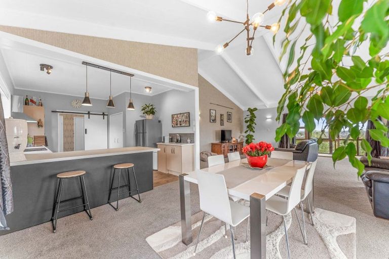 Photo of property in 1 Burgess Street, Te Aroha, 3320