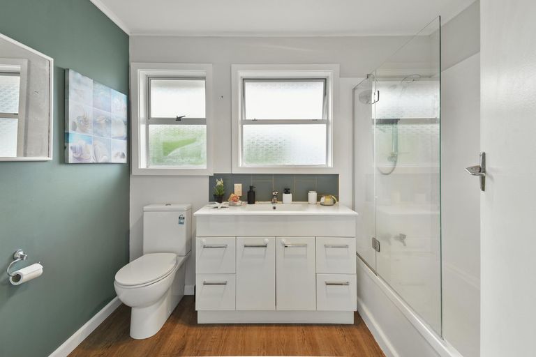 Photo of property in 15 Rembrandt Place, Opaheke, Papakura, 2113