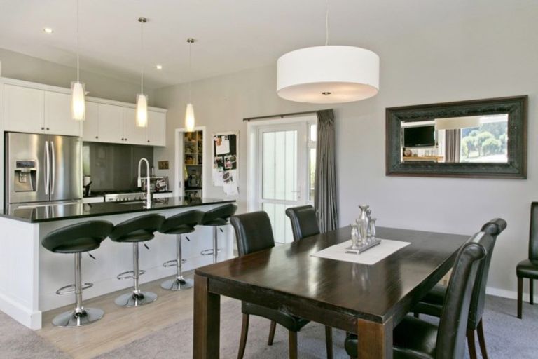 Photo of property in 75 Dalmore Way, Acacia Bay, Taupo, 3385