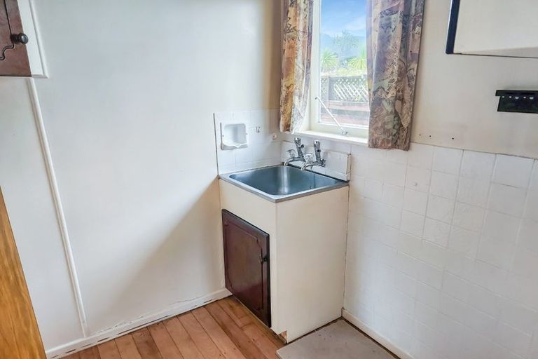 Photo of property in 30 Karamu Crescent, Wainuiomata, Lower Hutt, 5014