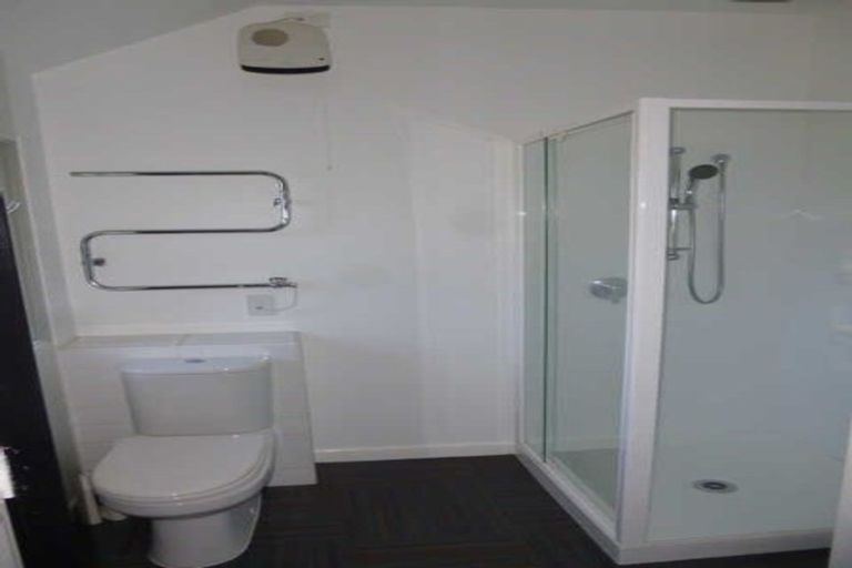 Photo of property in 77 Kahu Road, Fendalton, Christchurch, 8041