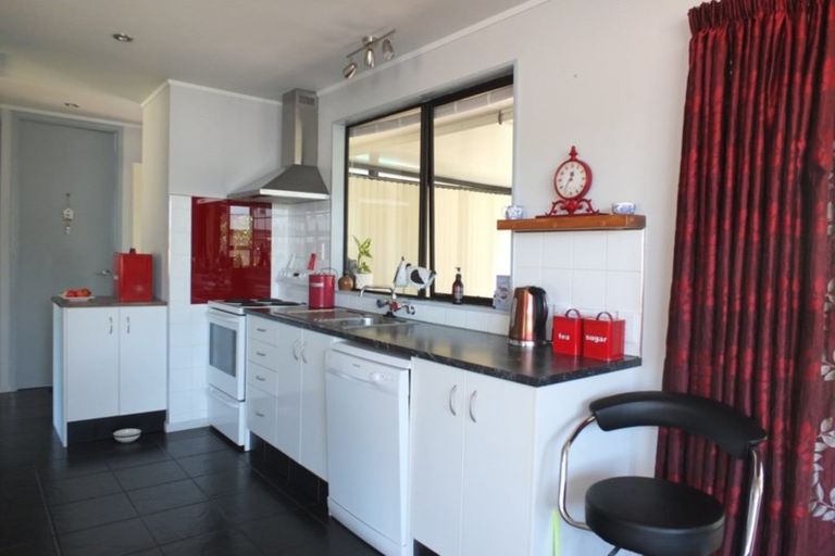 Photo of property in 63a Union Street, Foxton, 4814