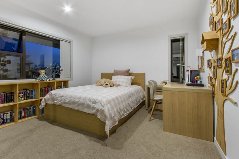 Photo of property in 839 Beach Road, Browns Bay, Auckland, 0630