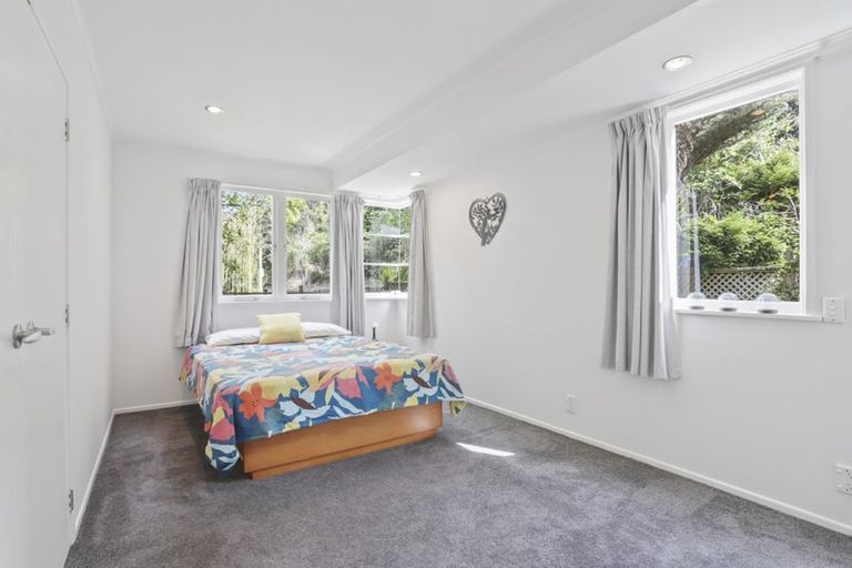 Photo of property in 85 Wood Bay Road, Titirangi, Auckland, 0604