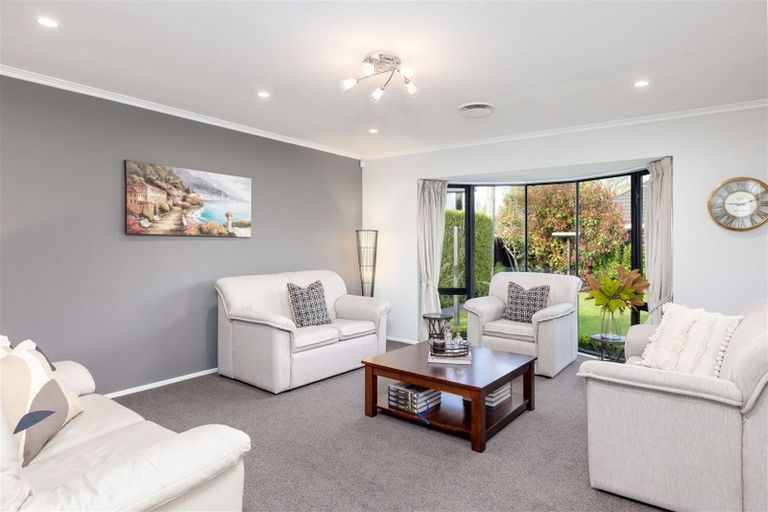 Photo of property in 15 Abingdon Court, Avonhead, Christchurch, 8042