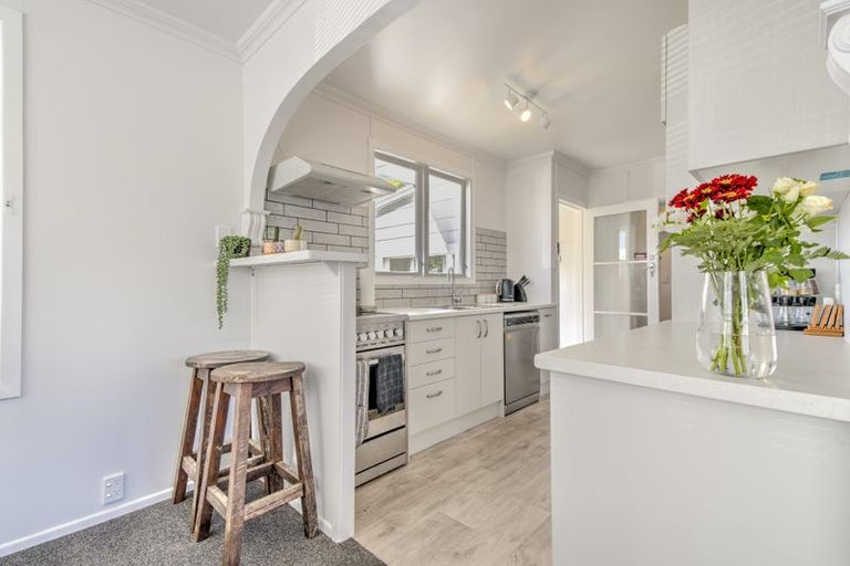 Photo of property in 17 Fitzroy Avenue, Fitzroy, Hamilton, 3206