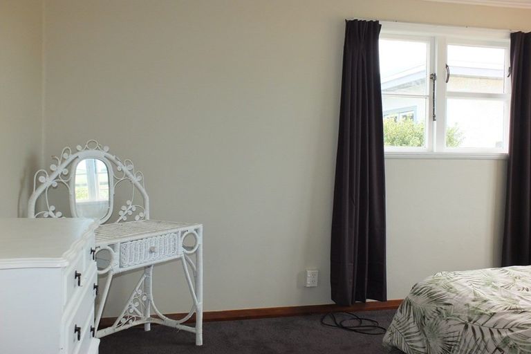 Photo of property in 37 Robinson Street, Foxton, 4814