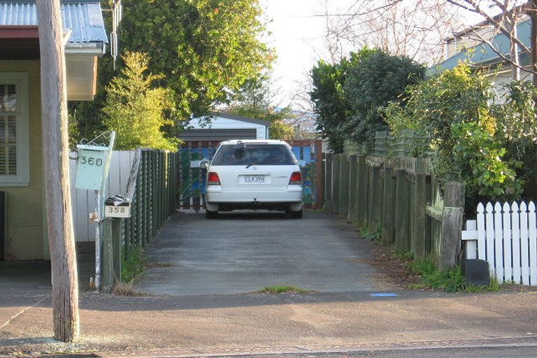 Photo of property in 358 Ruahine Street, Terrace End, Palmerston North, 4410