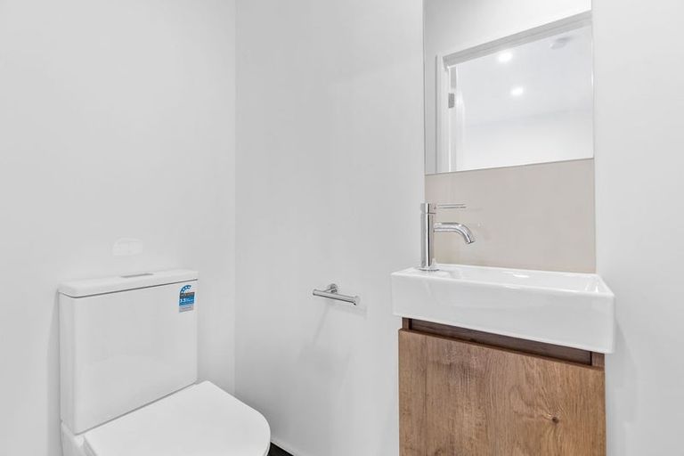 Photo of property in 14 Selo Street, Glen Eden, Auckland, 0602