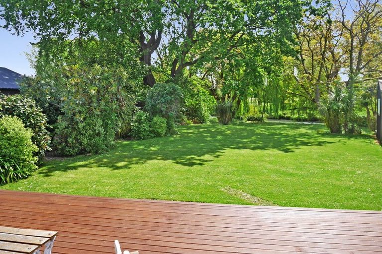 Photo of property in 279 Centaurus Road, Hillsborough, Christchurch, 8022