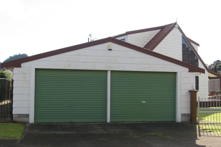 Photo of property in 5 Courtney Place, Pauanui, Hikuai, 3579