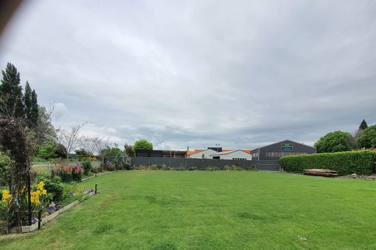 Photo of property in 99 Great North Road, Winton, 9720