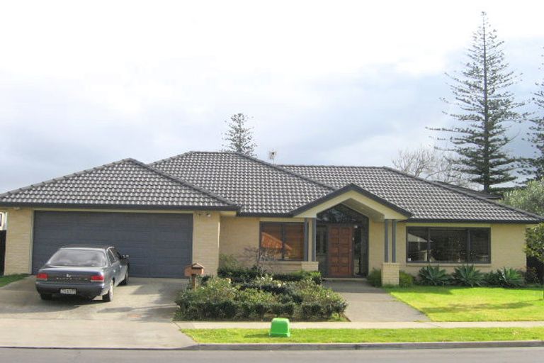 Photo of property in 53 Wayne Francis Drive, East Tamaki, Auckland, 2016