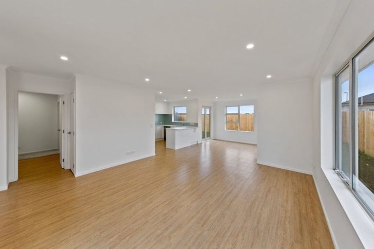 Photo of property in 4 Whakapono Road, Pukekohe, 2120