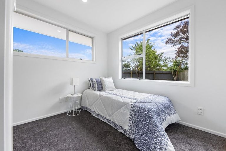 Photo of property in 21 De Bloge Place, Burwood, Christchurch, 8061