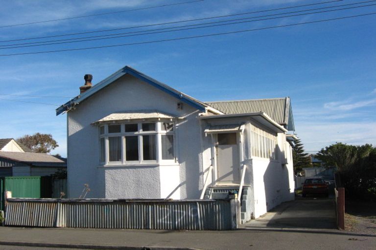 Photo of property in 279 Marine Parade, New Brighton, Christchurch, 8061