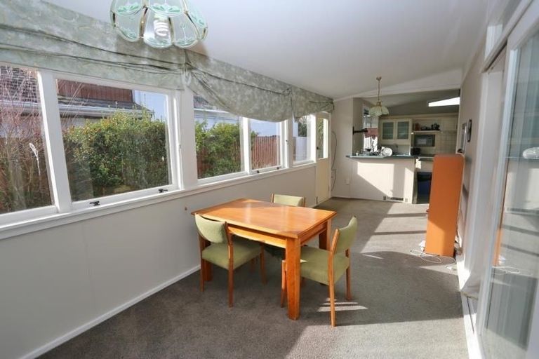 Photo of property in 40 Lynfield Avenue, Ilam, Christchurch, 8041