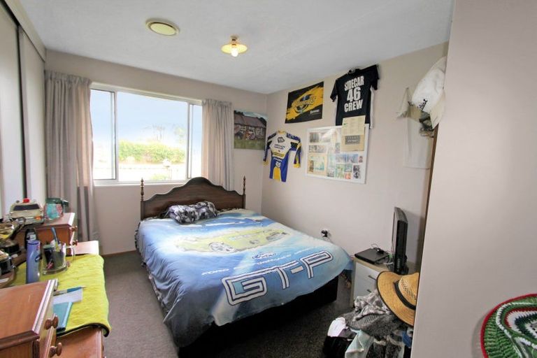 Photo of property in 17 Kiwi Street, Pahiatua, 4910