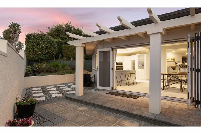 Photo of property in 37 La Colina Place, Bethlehem, Tauranga, 3110