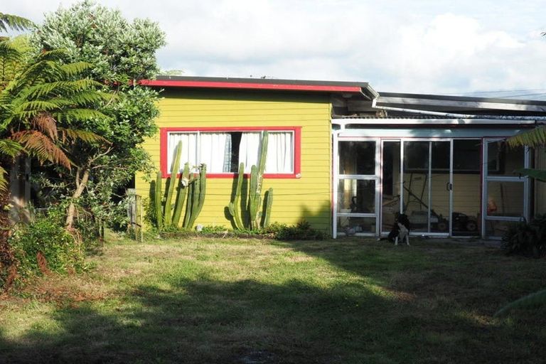 Photo of property in 13 Wharf Road, Karamea, 7893