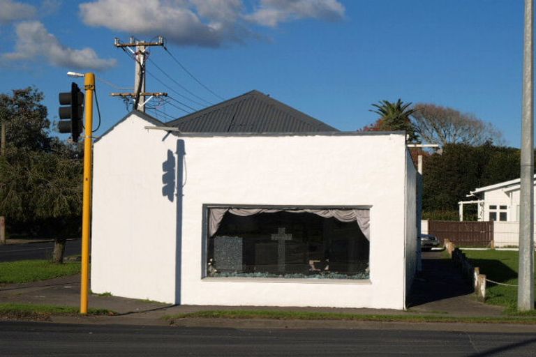 Photo of property in 232 Massey Road, Mangere East, Auckland, 2024