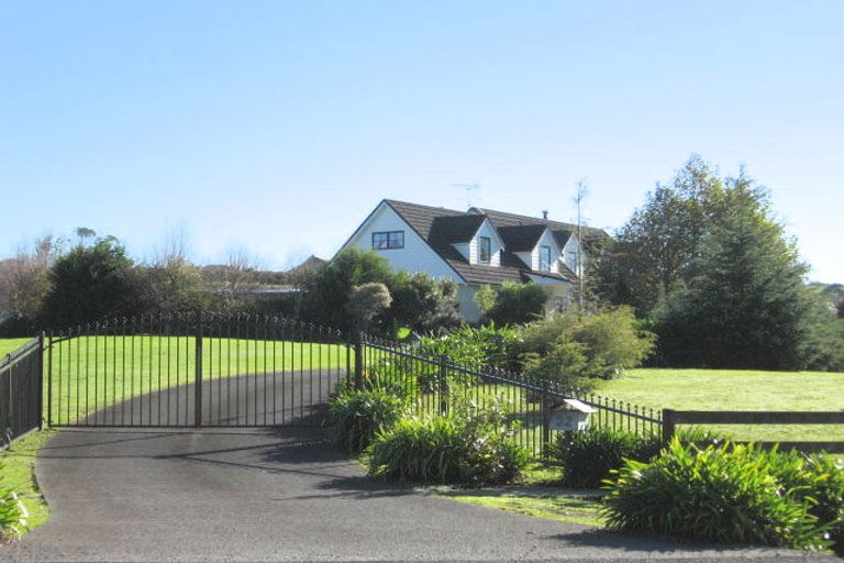Photo of property in 22 Ranfurly Road, Alfriston, Auckland, 2105