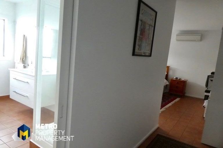 Photo of property in 68 Cliffs Road, Saint Clair, Dunedin, 9012