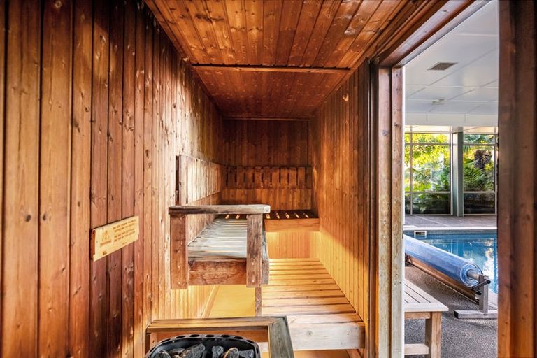 Photo of property in 129 Hibiscus Drive, Orewa, 0931