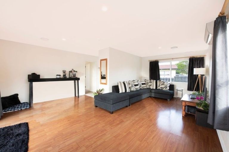 Photo of property in 124 Boundary Road, Clover Park, Auckland, 2019