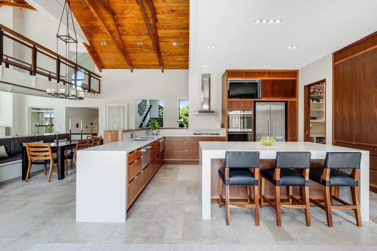 Photo of property in 42 Porterfield Road, Whitford, Howick, 2571