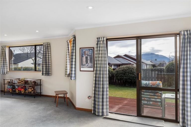 Photo of property in 46 Meadowstone Drive, Wanaka, 9305