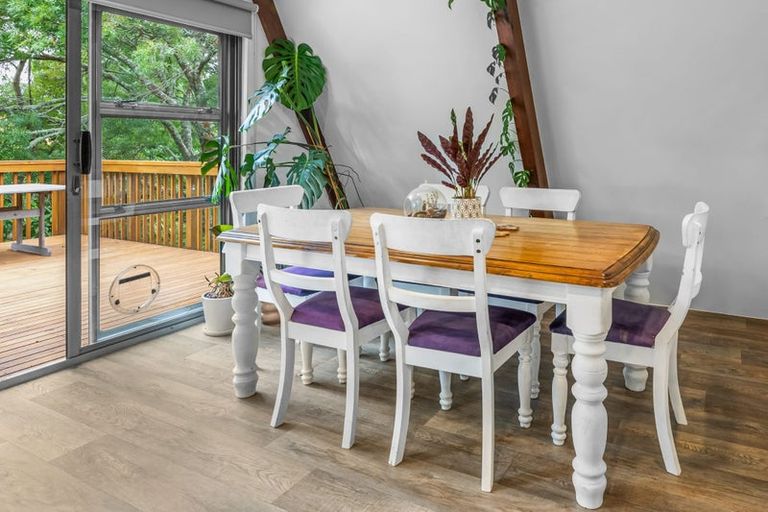 Photo of property in 40 Gledstane Road, Stanmore Bay, Whangaparaoa, 0932