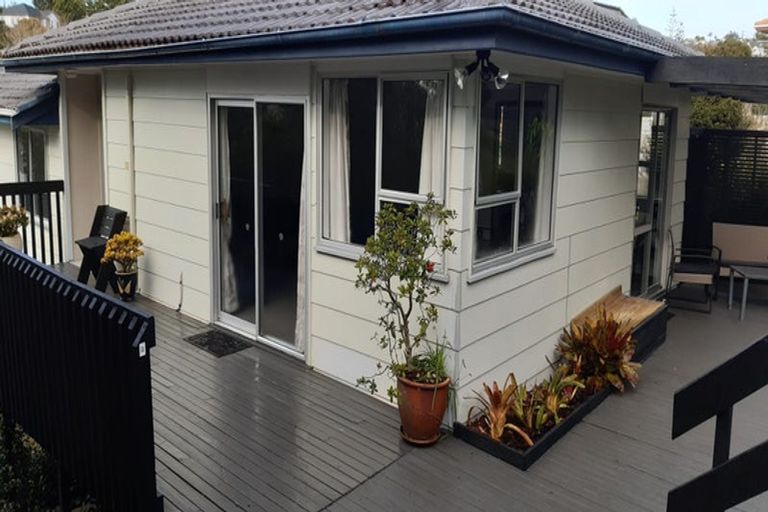 Photo of property in 11 Sunburst Lane, Torbay, Auckland, 0630