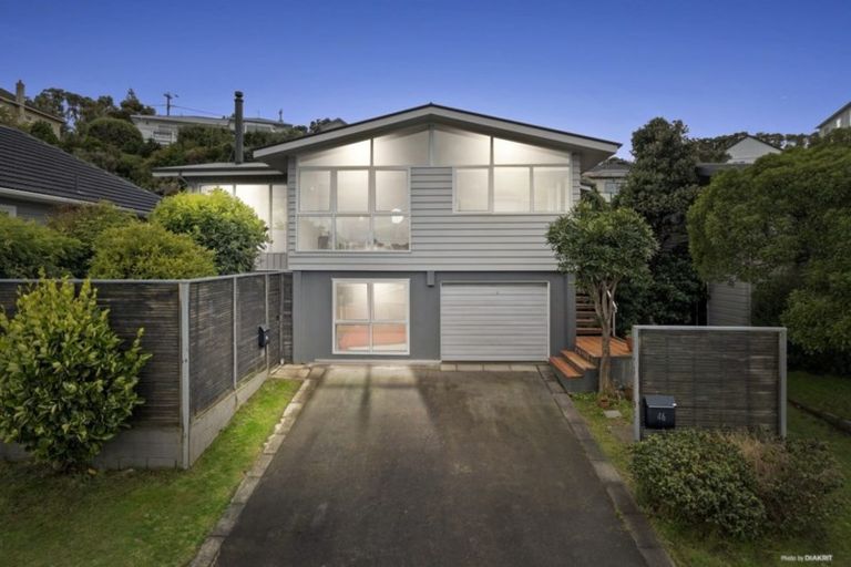 Photo of property in 46 Lohia Street, Khandallah, Wellington, 6035