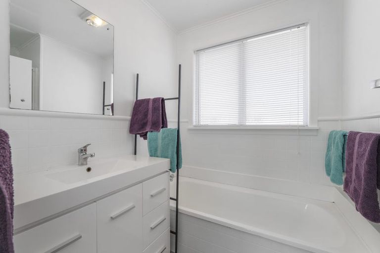 Photo of property in 95 Stanners Street, Eltham, 4322