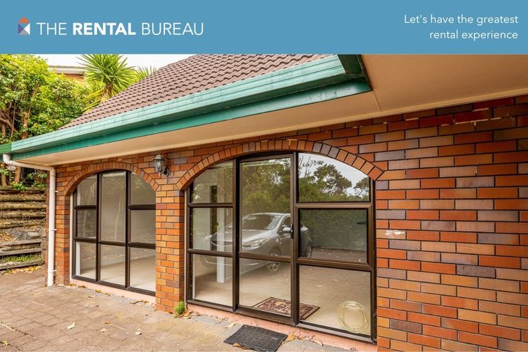 Photo of property in 20 Portsea Place, Chatswood, Auckland, 0626