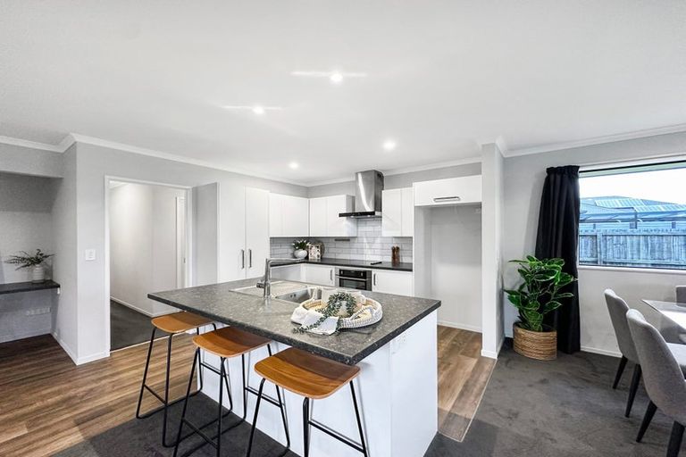 Photo of property in 31 Makawe Roa Street, Marshland, Christchurch, 8083