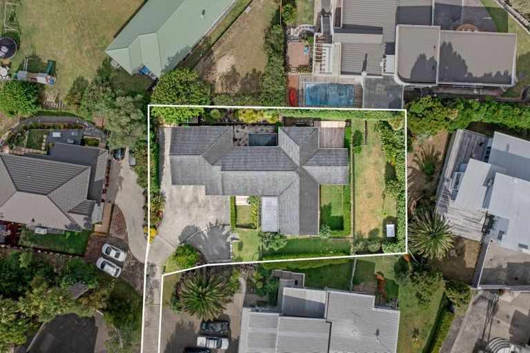 Photo of property in 15 Javelin Close, Gulf Harbour, Whangaparaoa, 0930