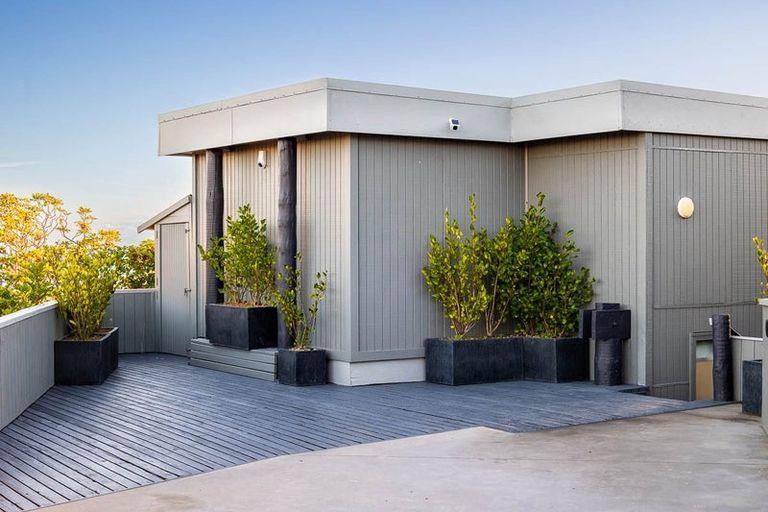 Photo of property in 29 The Track, Plimmerton, Porirua, 5026