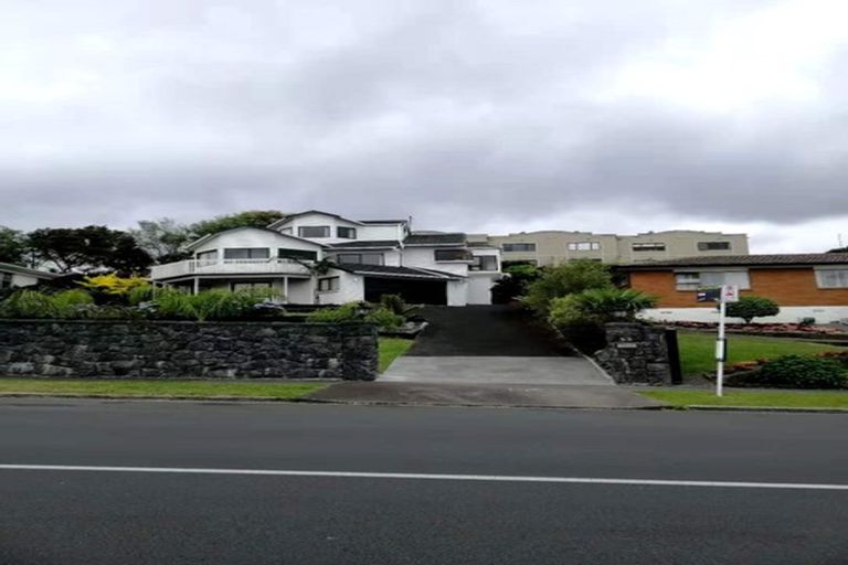 Photo of property in 53 Chelsea View Drive, Chatswood, Auckland, 0626