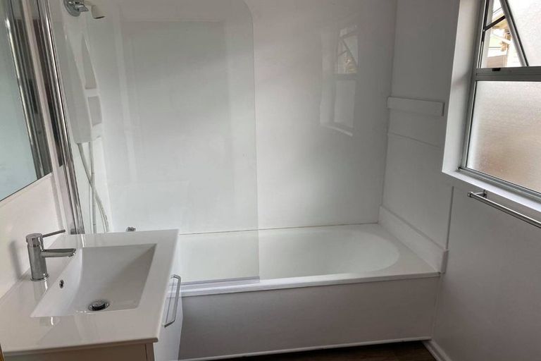 Photo of property in 1/604 Charles Street, Saint Leonards, Hastings, 4120