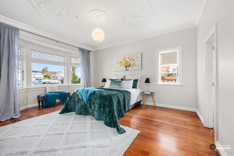 Photo of property in 35 Burnside Street, Waterloo, Lower Hutt, 5011